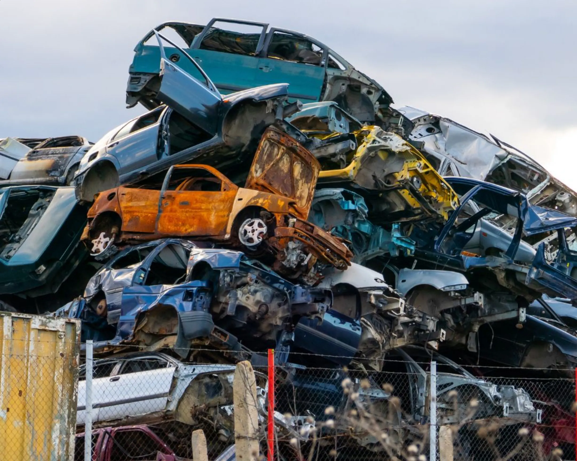 Auto Wreckers: Sell Your Old Car for Cash & Parts