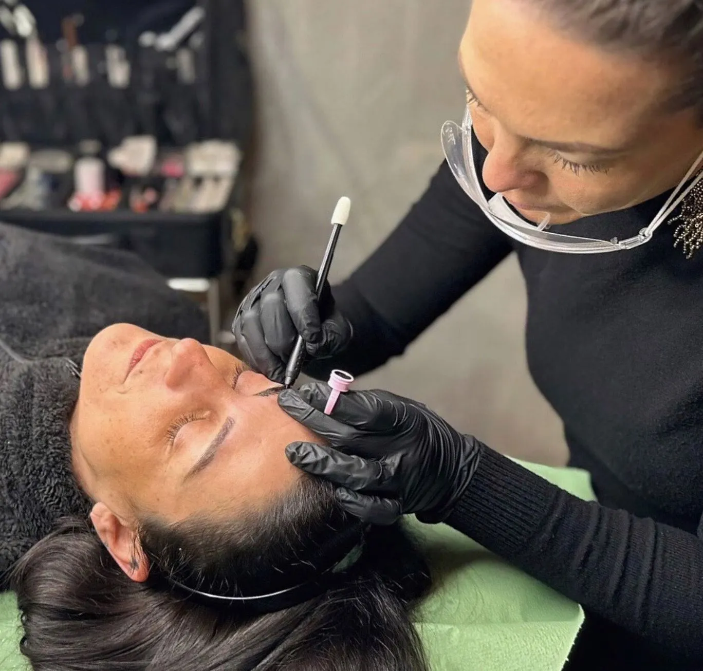 Turistic Service | Can a Tattoo Needle Puncture a Vein? Healing Process After Minor Vein or Capillary Trauma