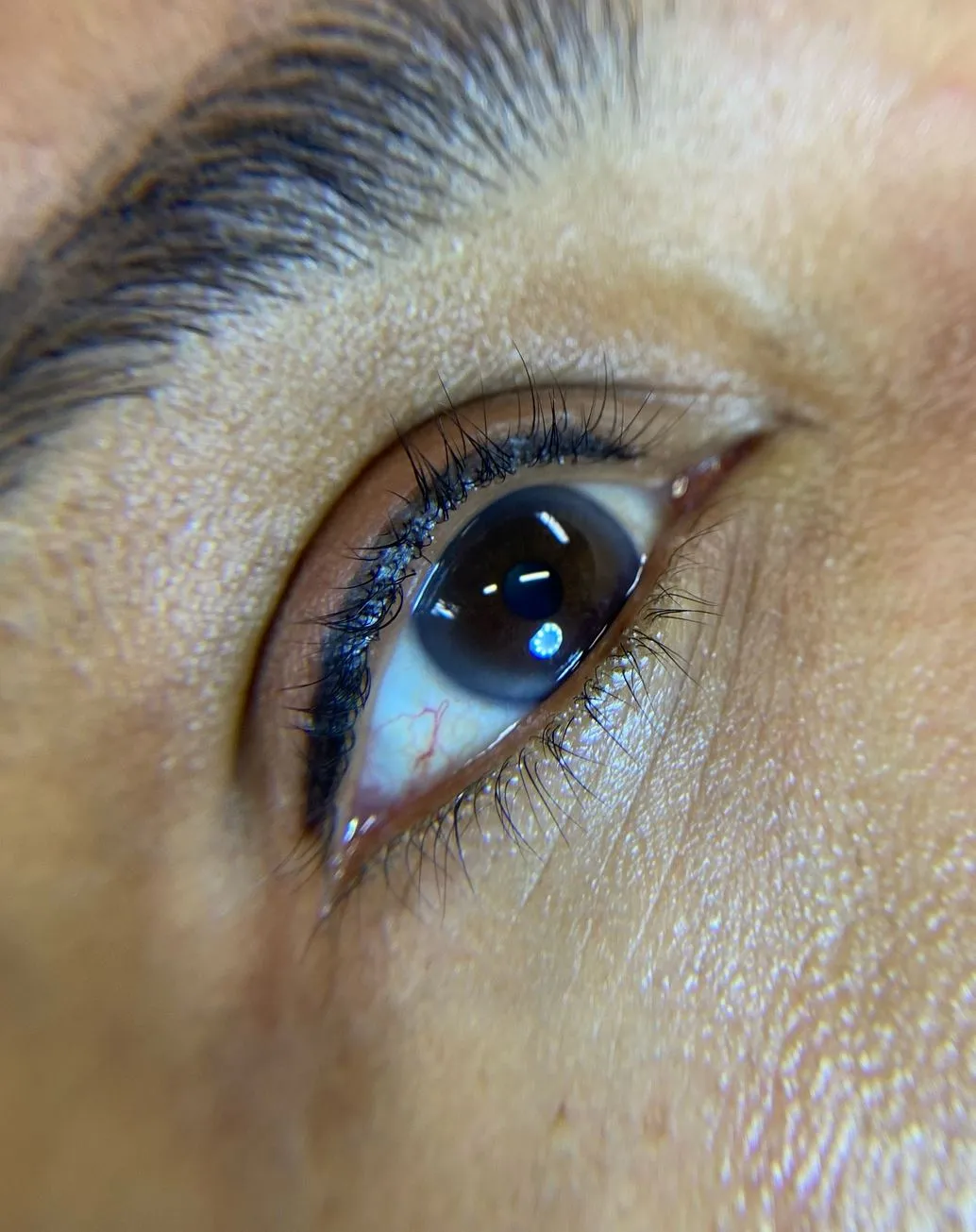 Turistic Service | Can a Tattoo Artist Apply Eyeliner Tattoos? Popular Styles