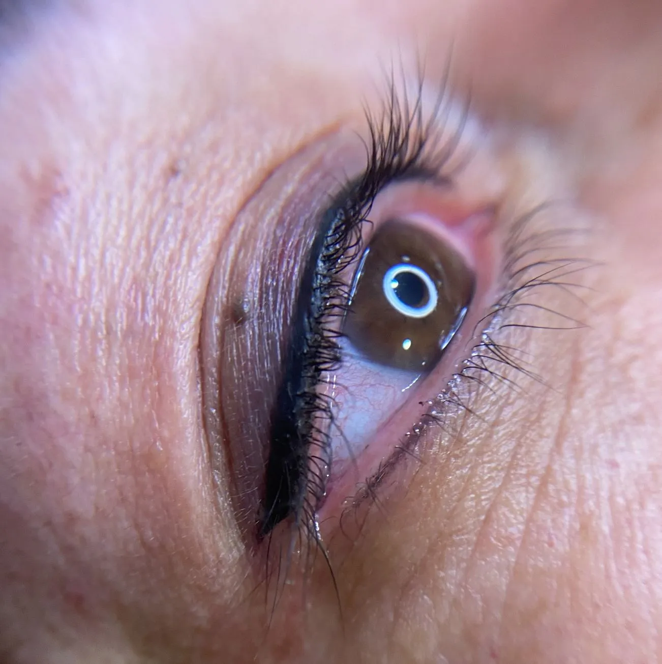Turistic Service | Can a Tattoo Artist Apply Eyeliner Tattoos? eyeliner tattoo course